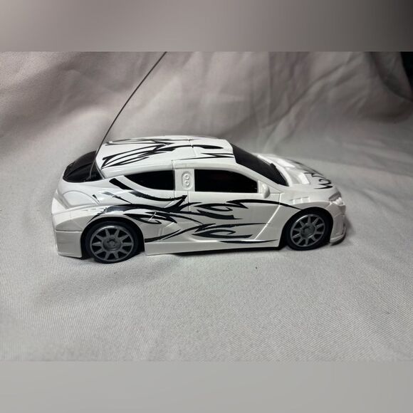 RC Remote Controlled  White Street Race Car Tested & In Working Order EPC - Picture 8 of 8